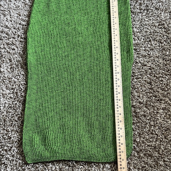 NWOT MANGO Women's Slit Knitted Skirt in Green in Size S - Picture 13 of 16
